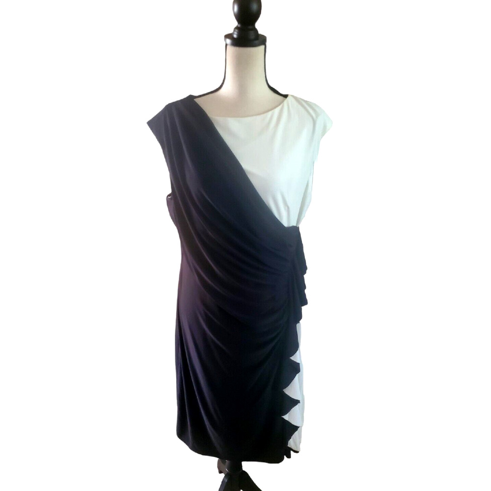 Carmen Marc Valvo Black & Ivory Cinch & Side Ruffle Knee Length Sheath Dress XL